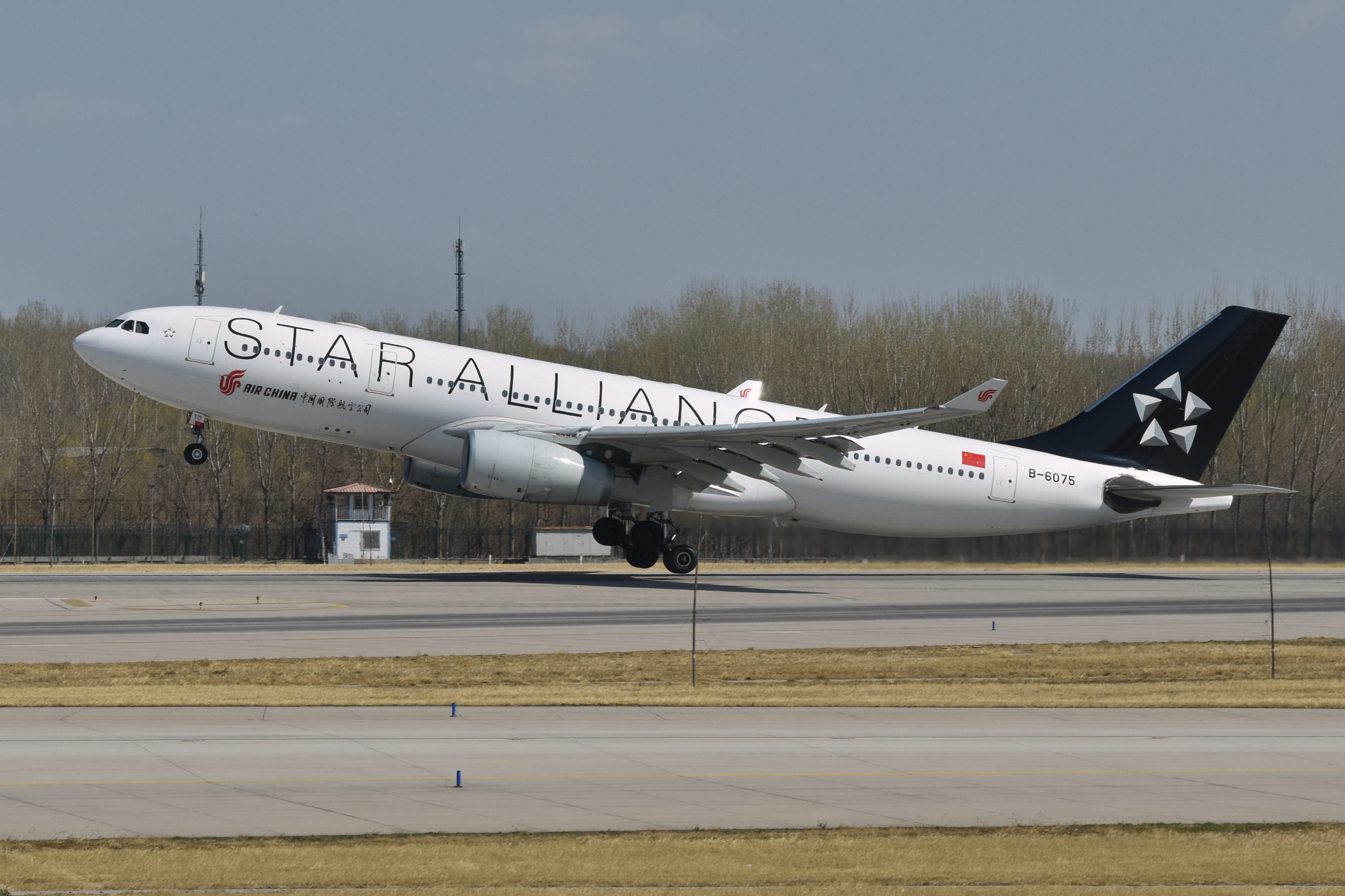 boeing-777-222-er-star-alliance-united-airlines-aviation-photo